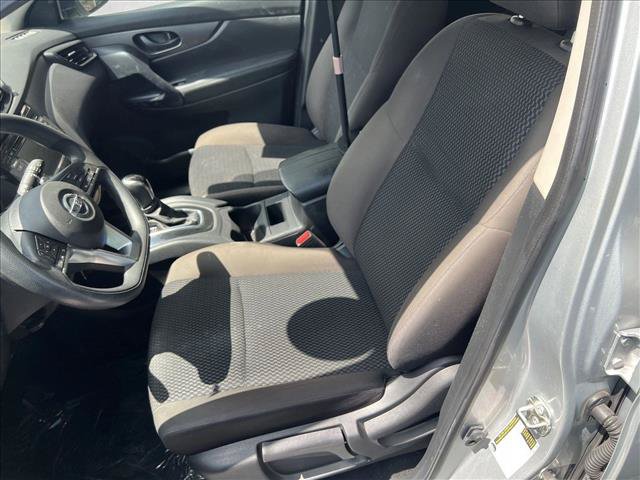 Used 2022 Nissan Rogue Sport S FWD image 11