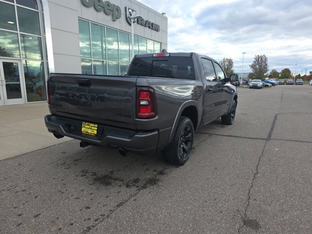 New 2026 RAM 1500 4x4 Crew Cab image 5