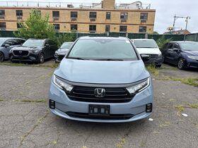 Used 2024 Honda Odyssey Sport image 2