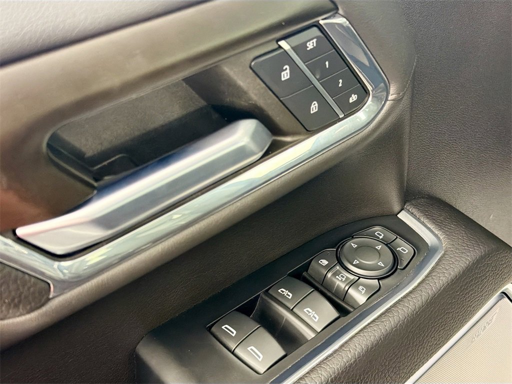 Used 2024 GMC Sierra 2500 Denali w/ Technology Package image 17