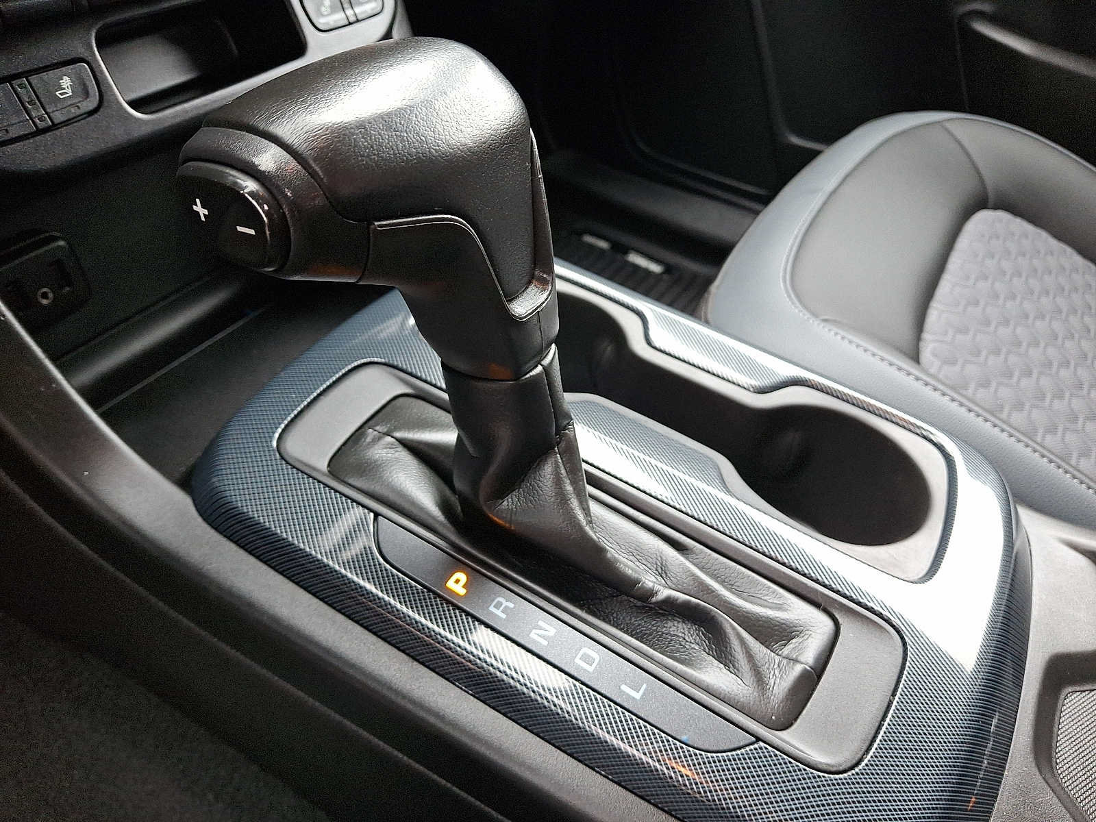 Used 2021 Chevrolet Colorado Z71 AWD/4WD image 14