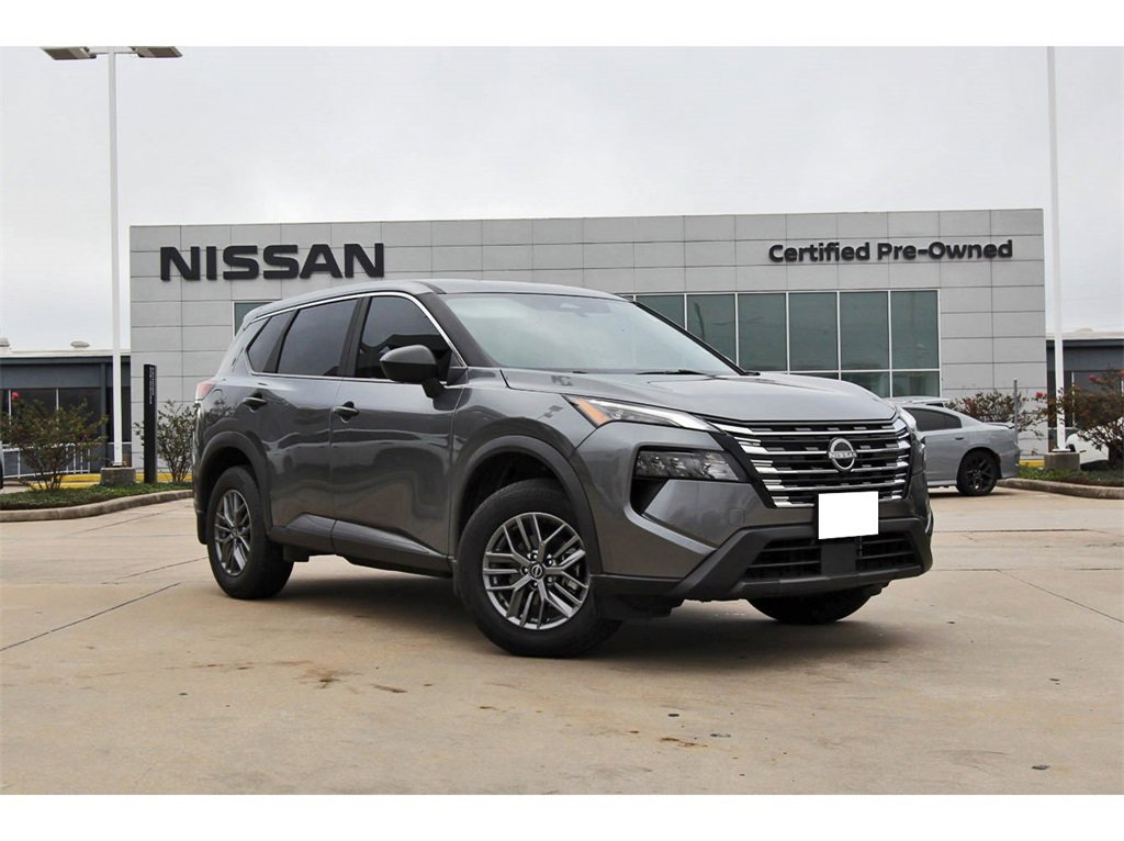 Used 2024 Nissan Rogue S image 1