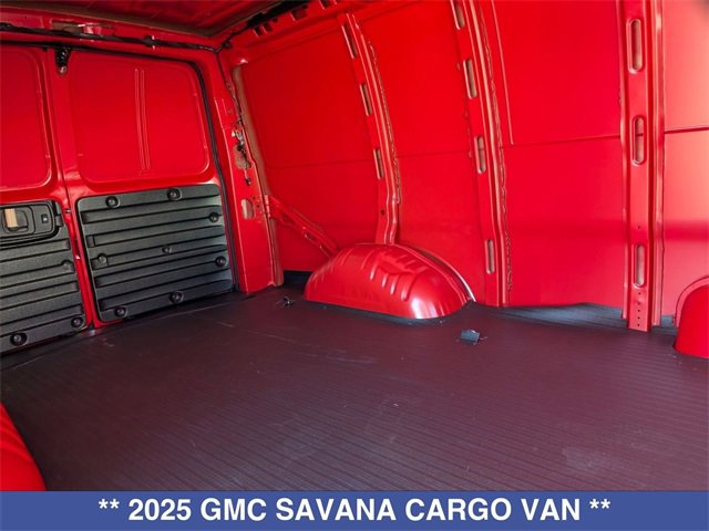 New 2025 GMC Savana 3500 image 22