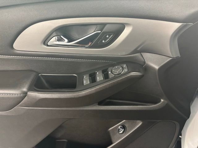 Used 2023 Chevrolet Traverse LT FWD image 24
