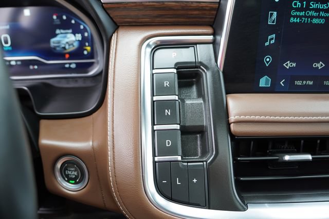 Used 2023 Chevrolet Suburban High Country AWD/4WD image 36