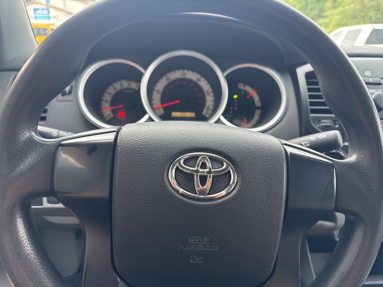 Used 2012 Toyota Tacoma 4x4 Regular Cab image 27