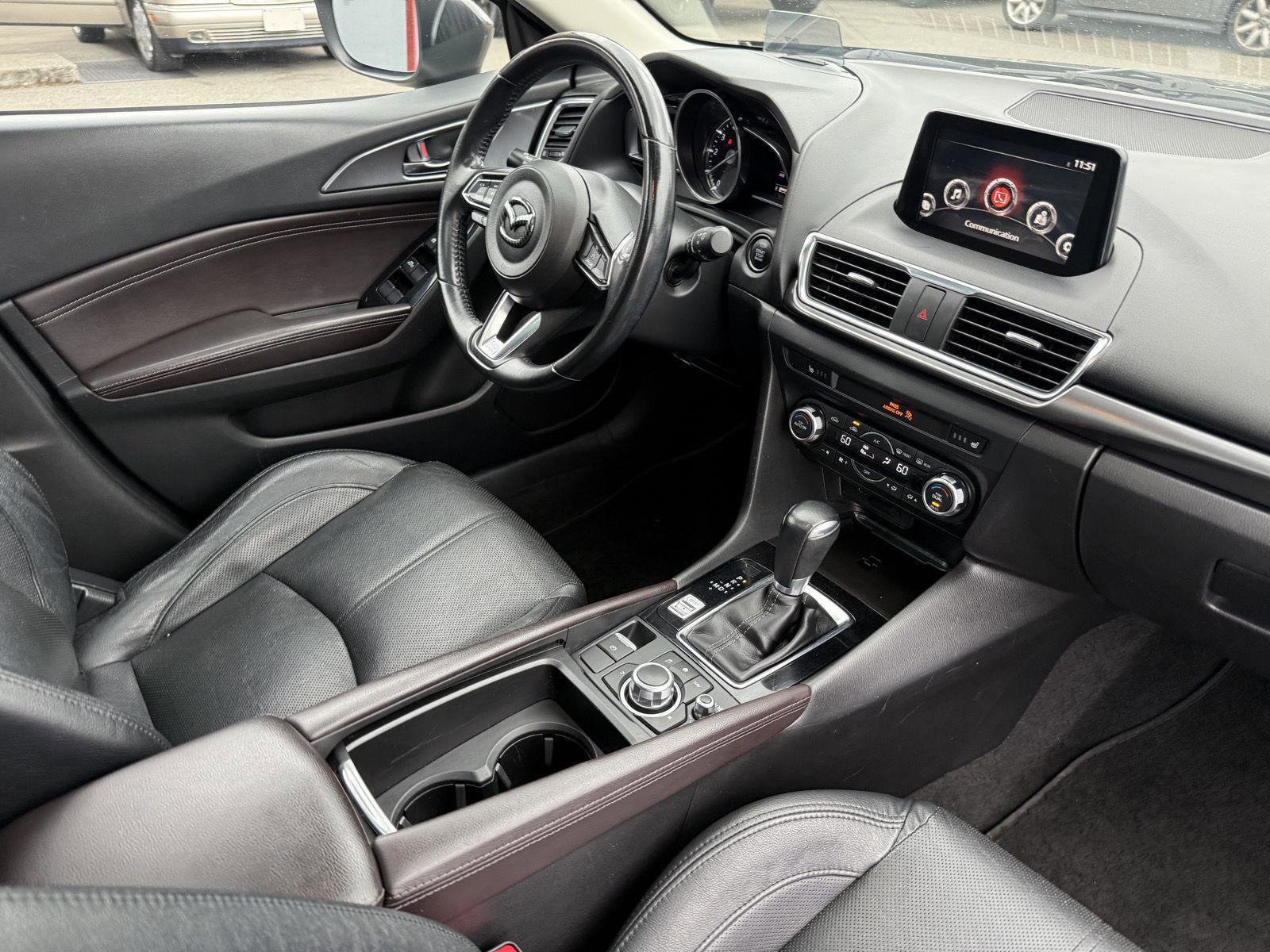 Used 2017 MAZDA MAZDA3 Grand Touring image 21