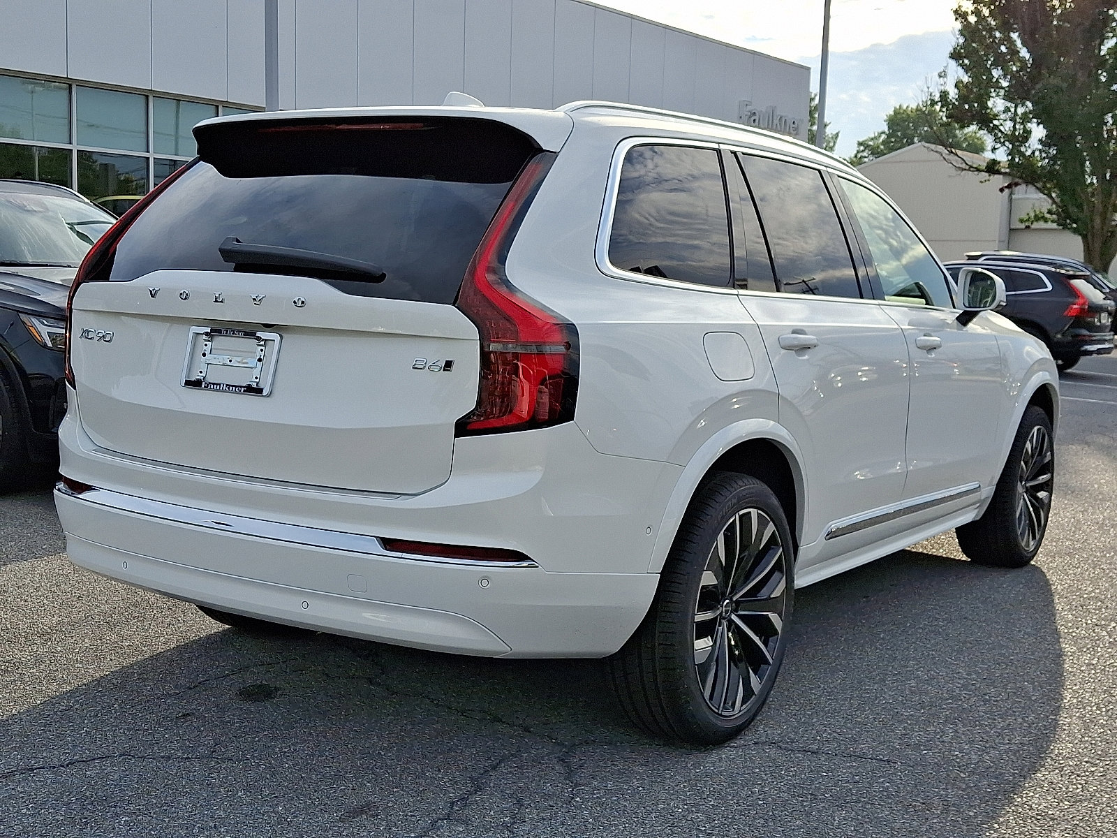 New 2026 Volvo XC90 B6 Plus image 4