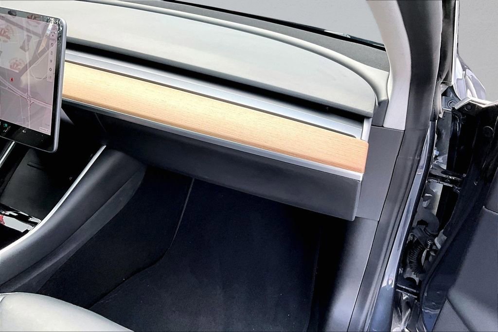 Used 2020 Tesla Model 3 Long Range image 27