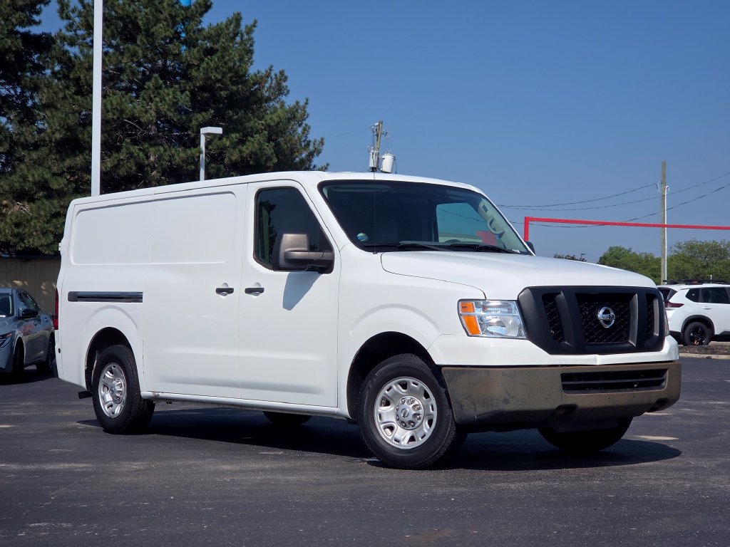 Used 2020 Nissan NV 2500 SV RWD image 2