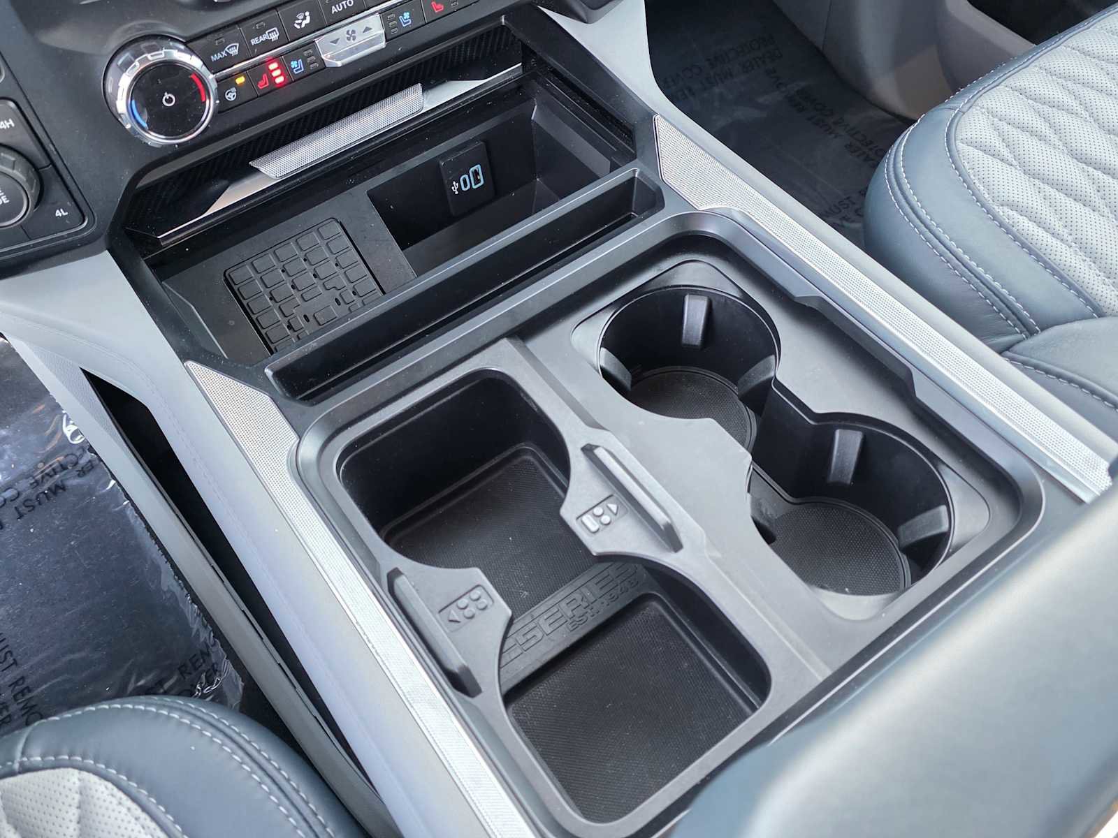 Used 2024 Ford F350 Limited w/ FX4 Off-Road Package image 30