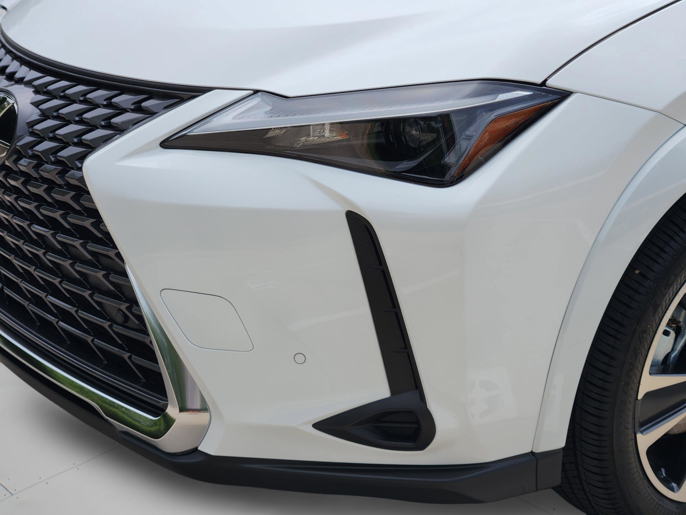 New 2026 Lexus UX 300h FWD image 22