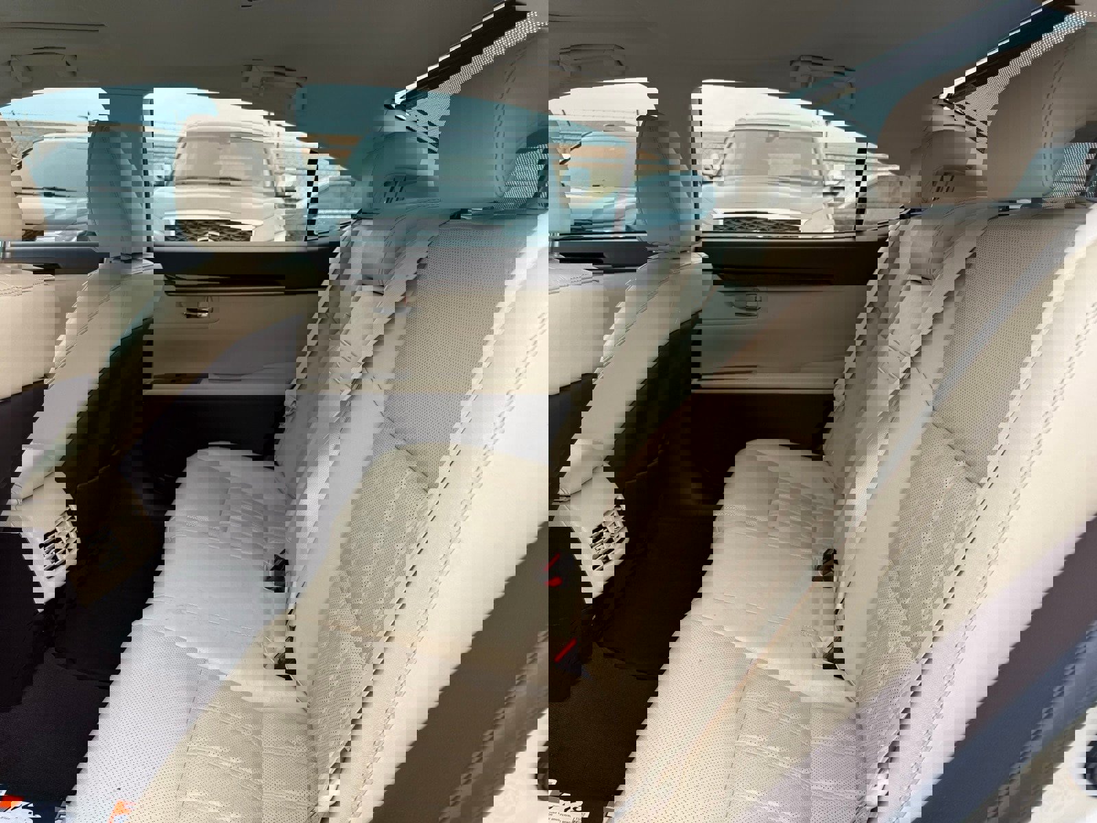 Used 2016 Lexus ES 350 w/ Luxury Package w/Wood Trim image 10