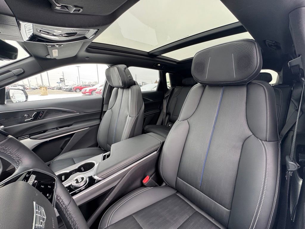 Certified 2024 Cadillac Lyriq Luxury w/ LPO, Floor Liner Package image 27