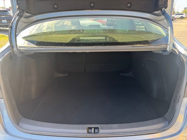 Used 2022 Toyota Corolla LE image 10