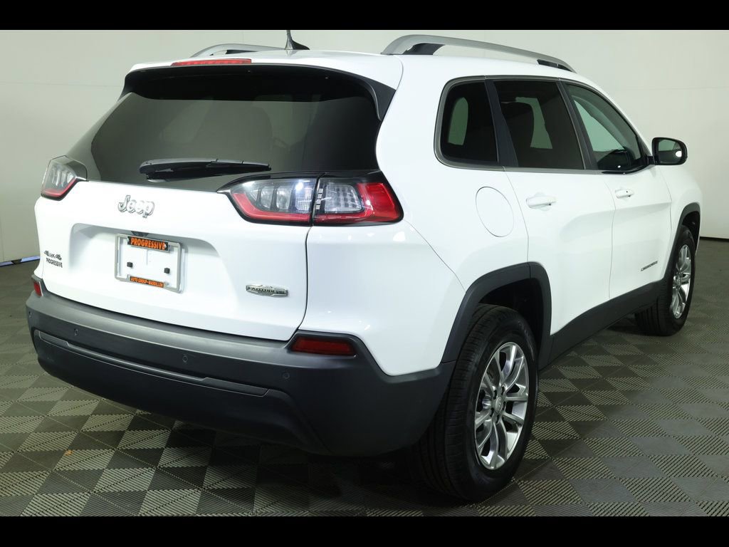 Used 2020 Jeep Cherokee Latitude Plus w/ Cold Weather Group AWD/4WD image 7