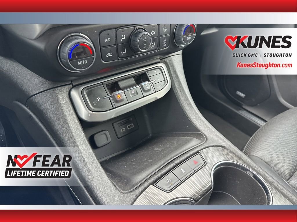 Used 2023 GMC Acadia SLT image 33