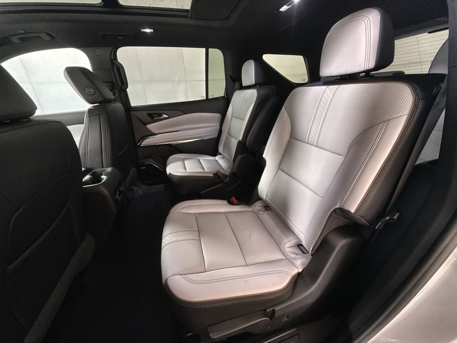 New 2026 Chevrolet Traverse High Country AWD/4WD image 25