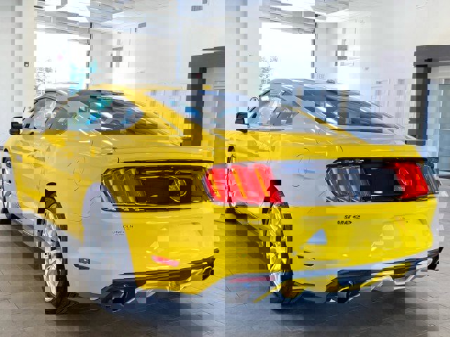 Used 2015 Ford Mustang GT Premium RWD image 5