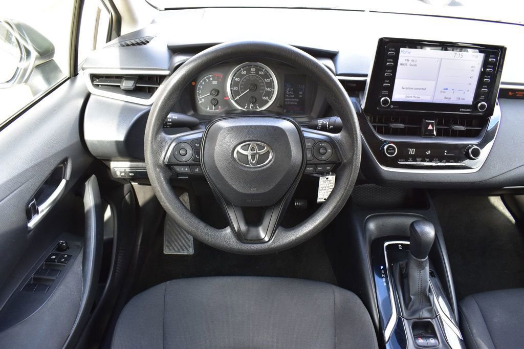 Used 2021 Toyota Corolla LE image 25