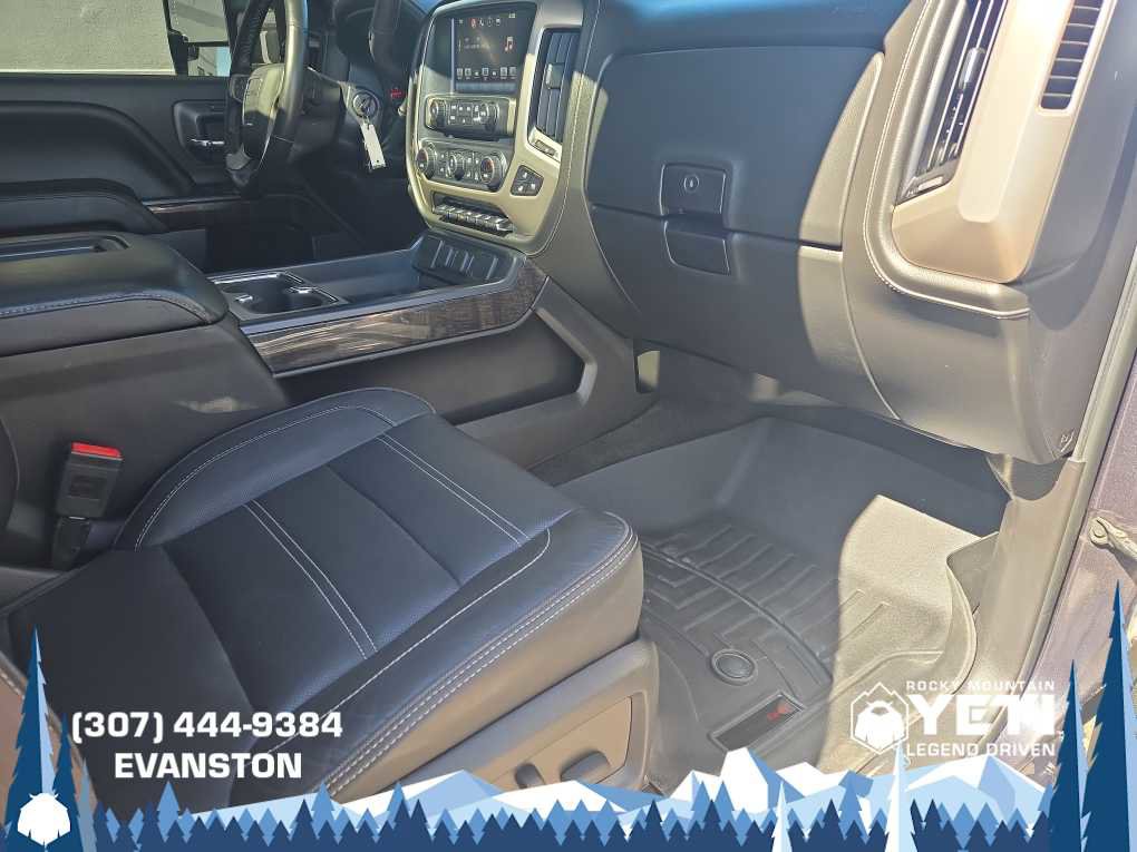 Used 2016 GMC Sierra 3500 Denali w/ Duramax Plus Package AWD/4WD image 10