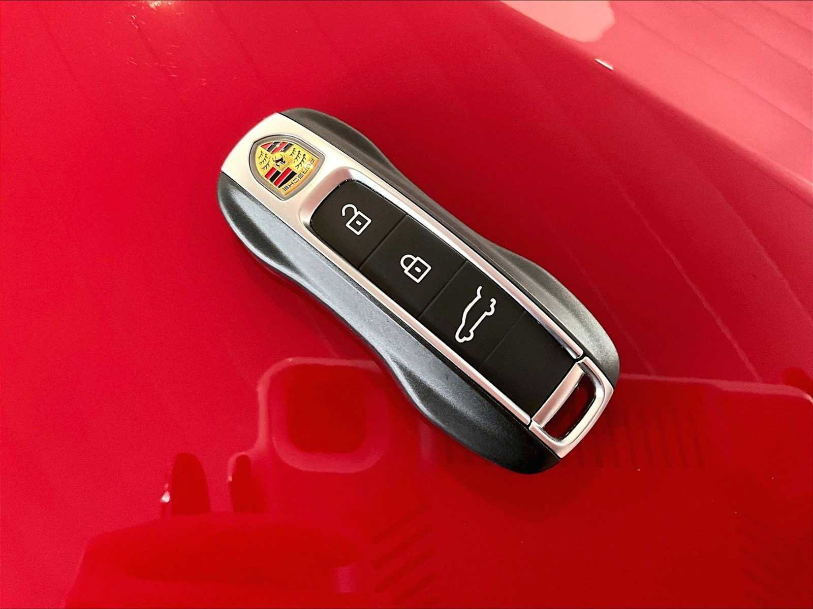 Used 2026 Porsche Cayenne S image 36