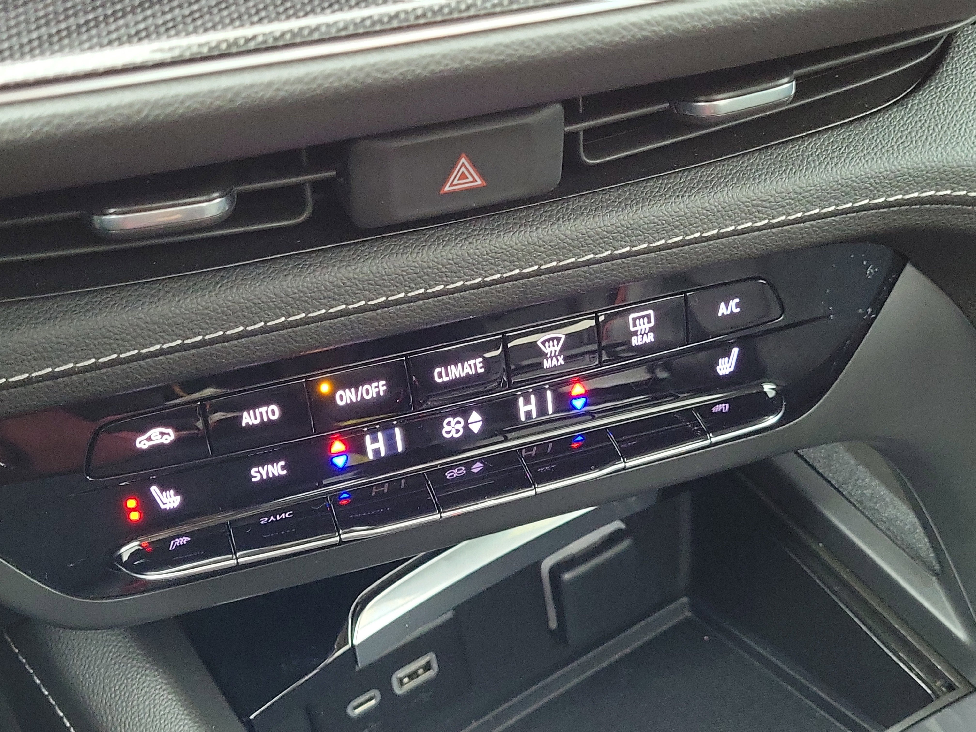 Used 2023 Buick Envision Essence w/ Sport Touring Package image 29