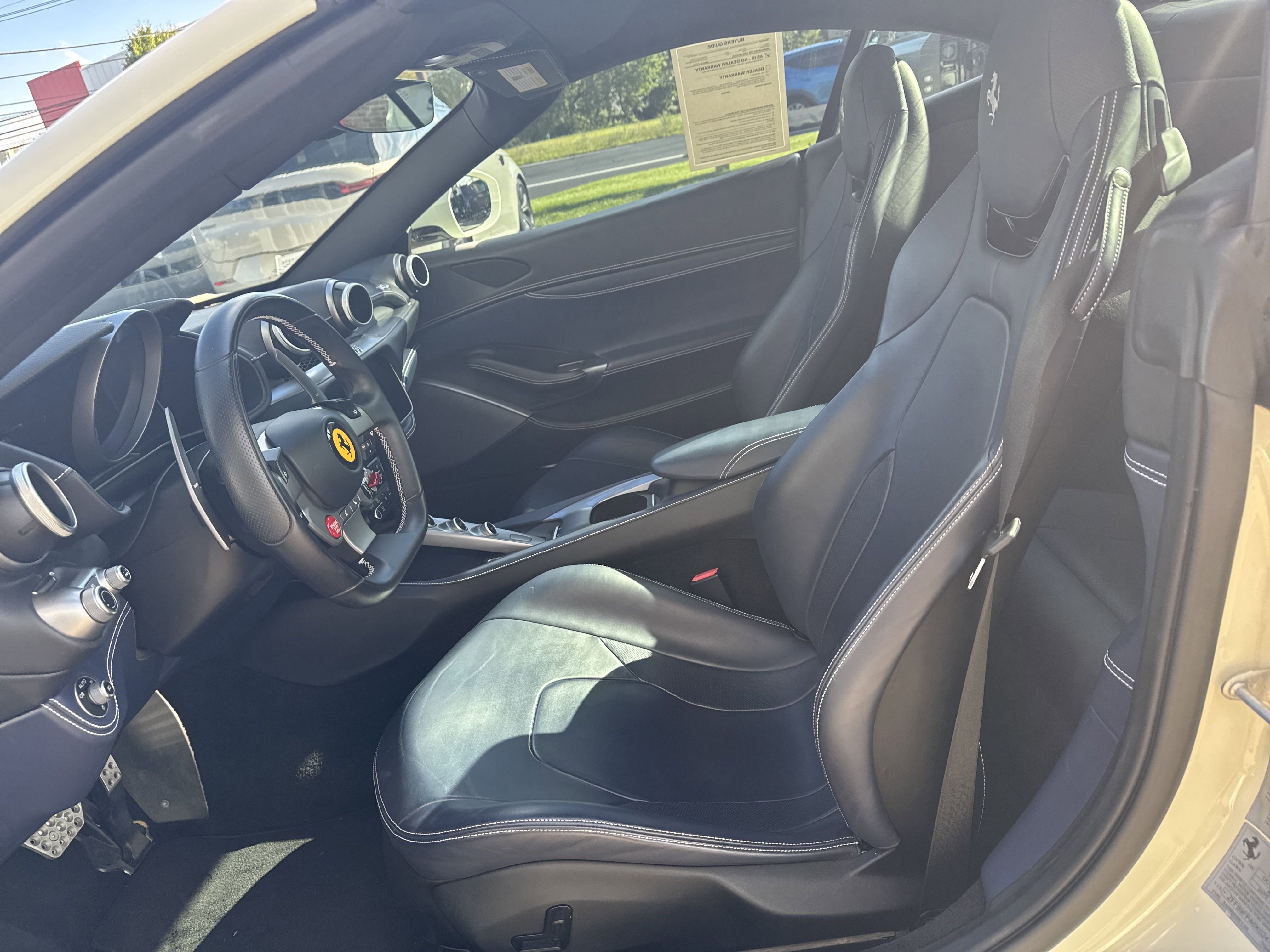 Used 2019 Ferrari Portofino image 15