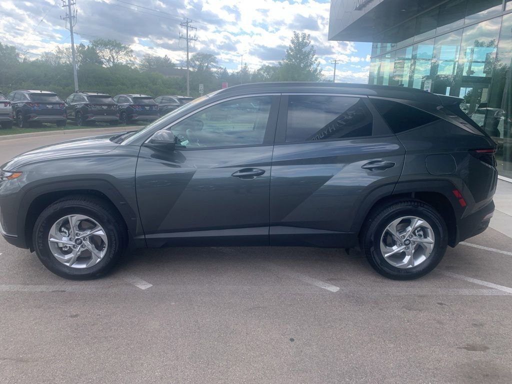 Certified 2023 Hyundai Tucson SEL AWD/4WD image 2