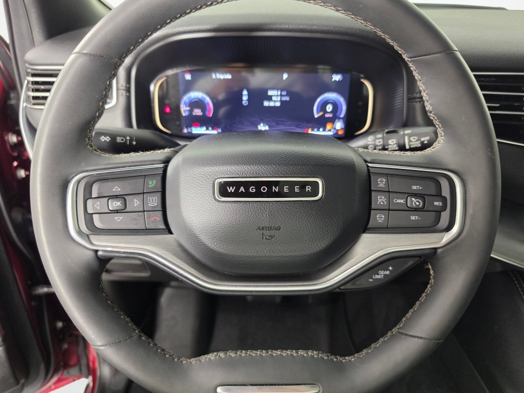 Used 2023 Jeep Wagoneer Series II AWD/4WD image 15
