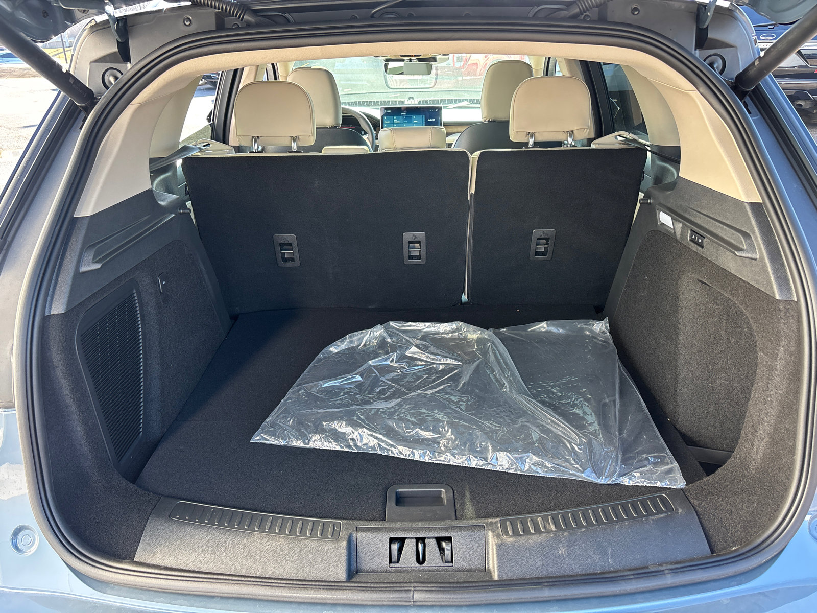 New 2026 Lincoln Corsair Reserve image 9