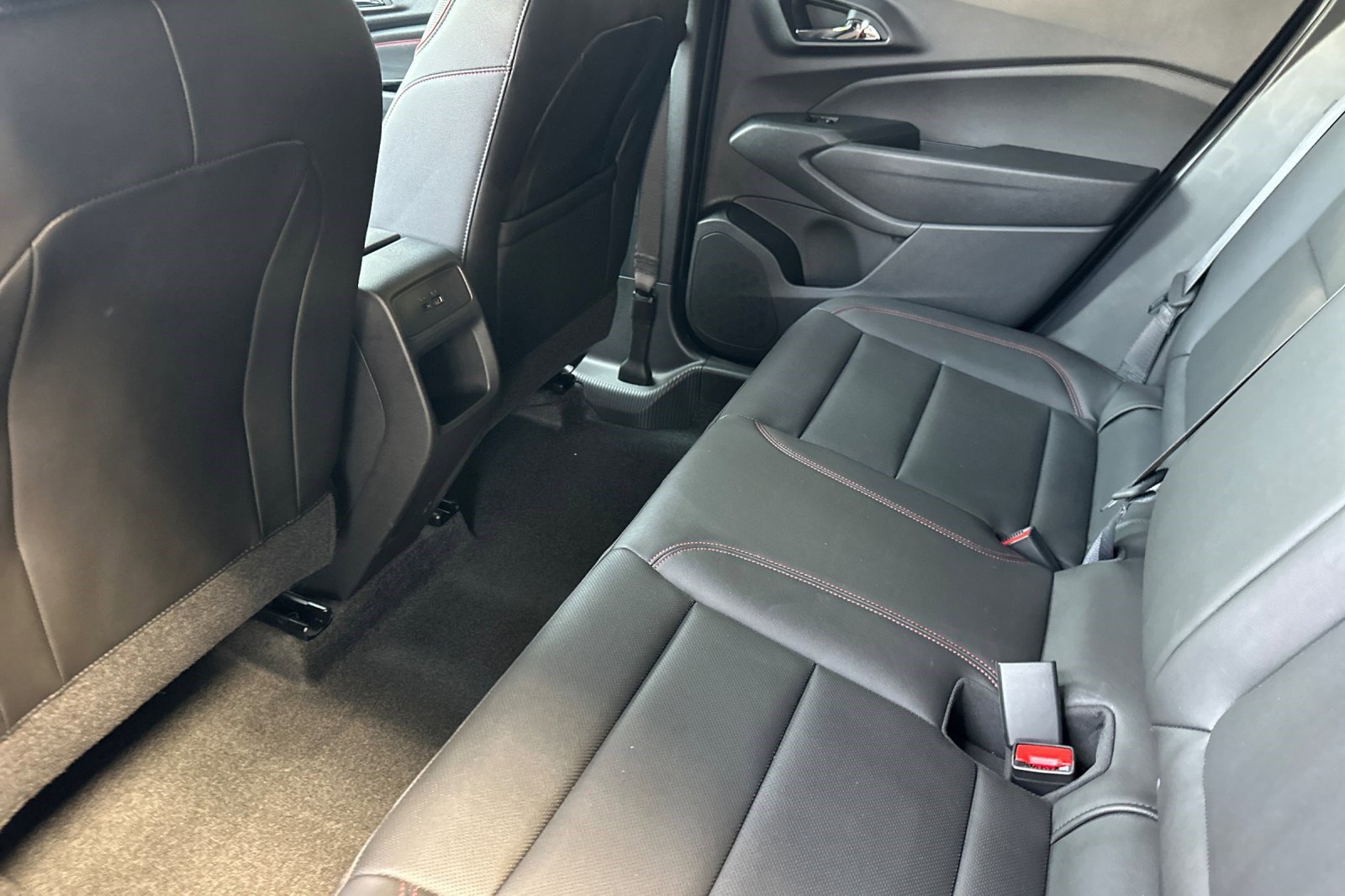 Used 2025 Chevrolet Trax RS w/ Sunroof Package image 25