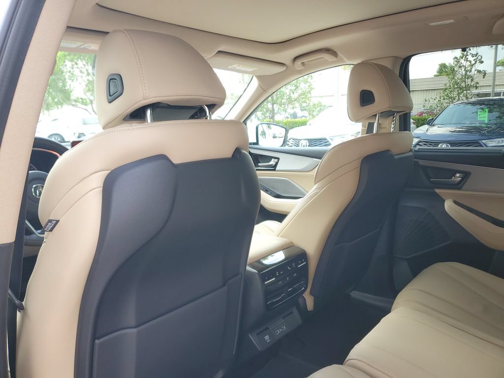 Certified 2023 Acura MDX FWD w/ Technology Package image 18