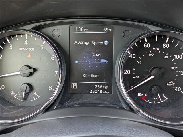 Used 2017 Nissan Rogue SV image 11