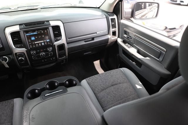 Used 2017 RAM 1500 SLT RWD image 24