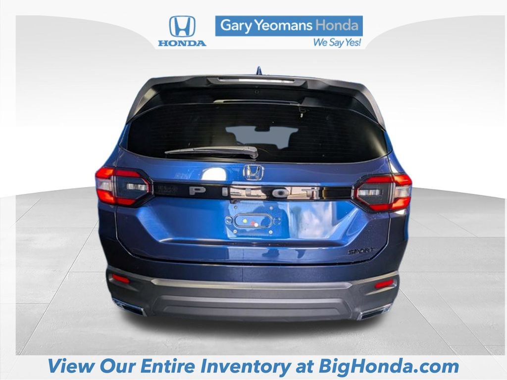 Certified 2025 Honda Pilot Sport image 7