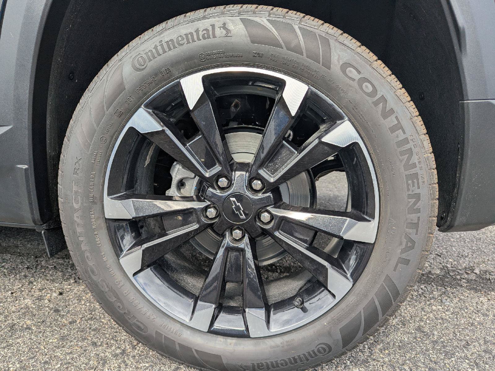 New 2027 Chevrolet Equinox RS w/ Safety and Technology Package AWD/4WD image 35