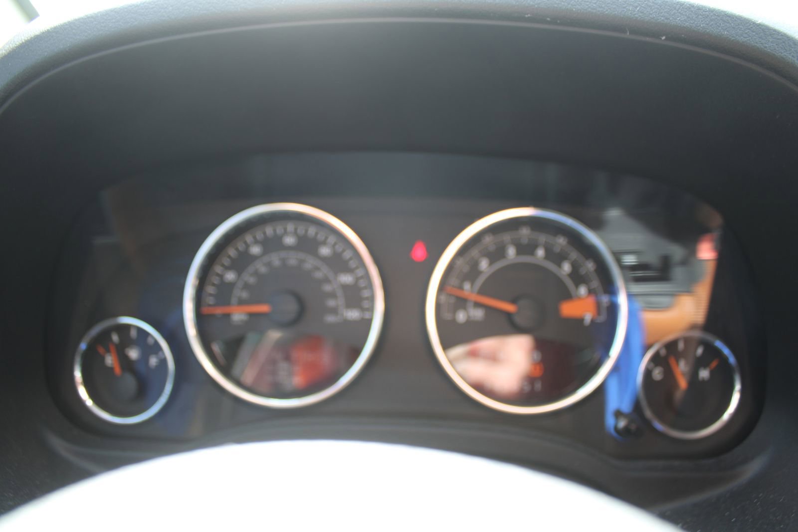 Used 2015 Jeep Compass Limited w/ Sun/Sound Group image 28