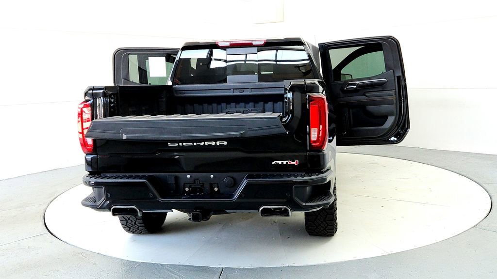 Used 2023 GMC Sierra 1500 AT4 w/ AT4 Premium Package AWD/4WD image 11