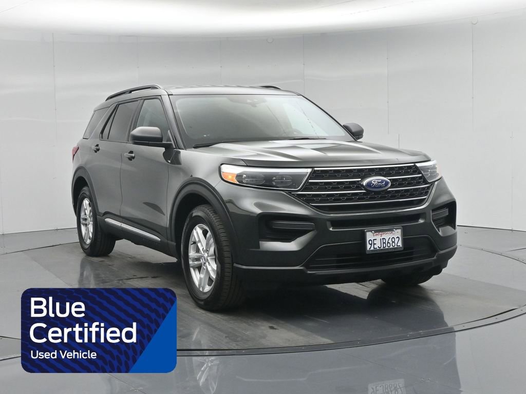 Used 2022 Ford Explorer XLT image 1