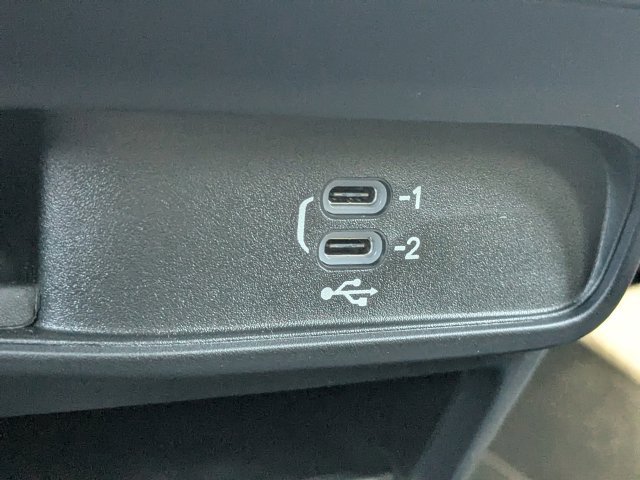 New 2026 Chrysler Voyager LX FWD image 21