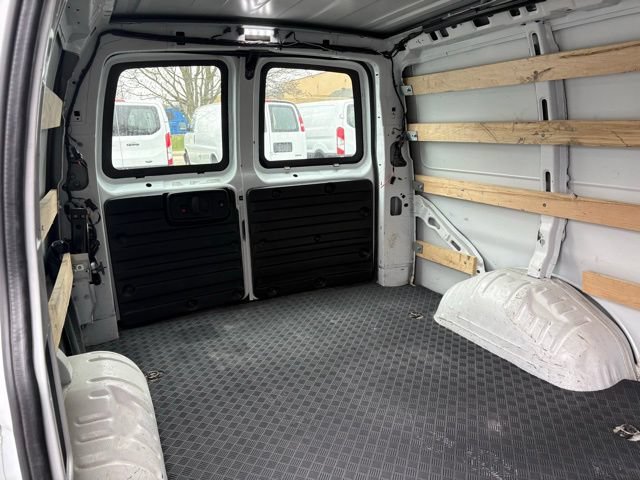 Used 2024 Chevrolet Express 2500 w/ Driver Convenience Package RWD image 14