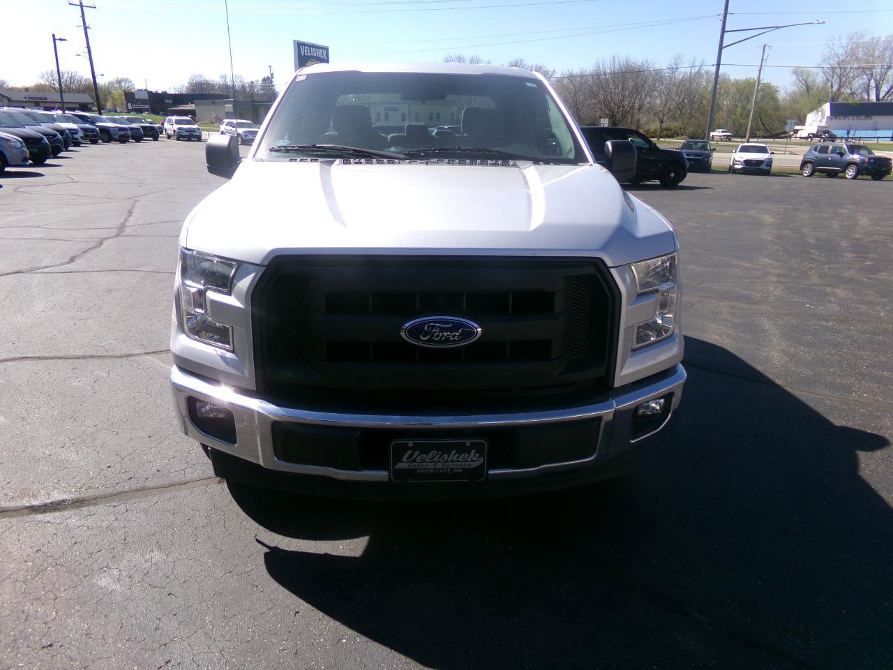 Used 2017 Ford F150 XL w/ Equipment Group 101A Mid RWD image 4