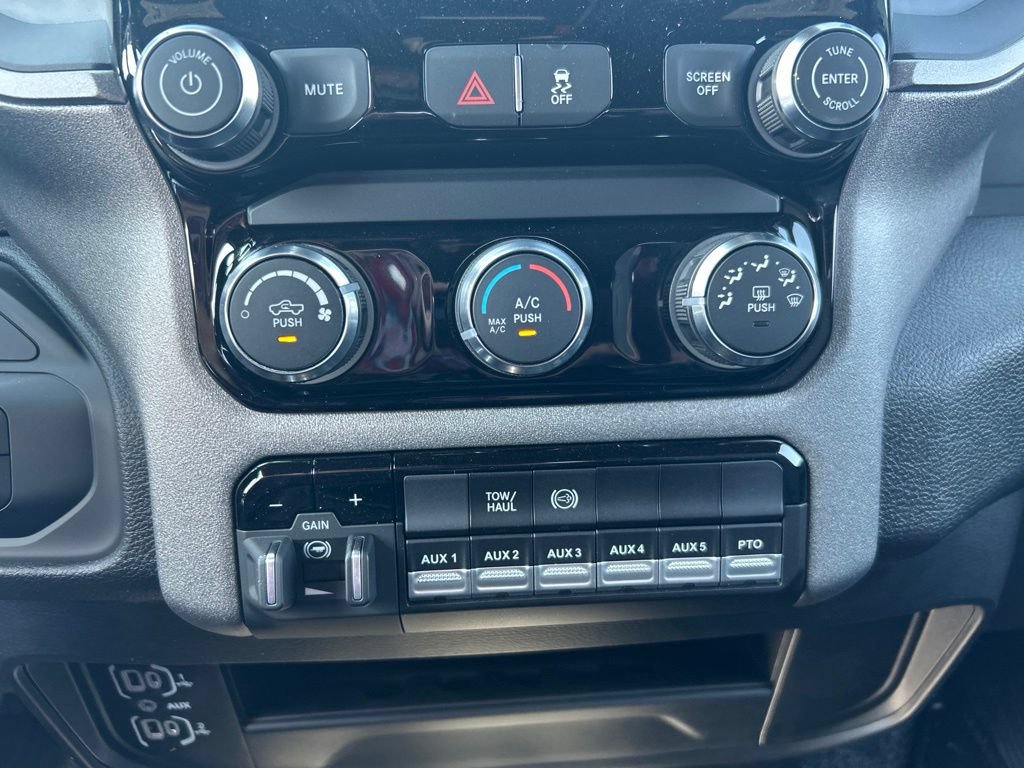 New 2026 RAM 3500 Tradesman w/ Chrome Appearance Group A AWD/4WD image 13