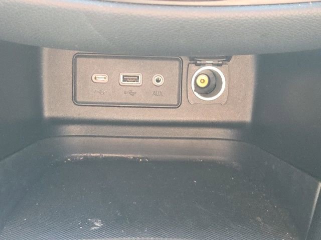 Used 2019 Chevrolet Equinox LT image 34