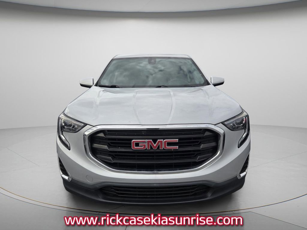 Used 2021 GMC Terrain SLE FWD image 3