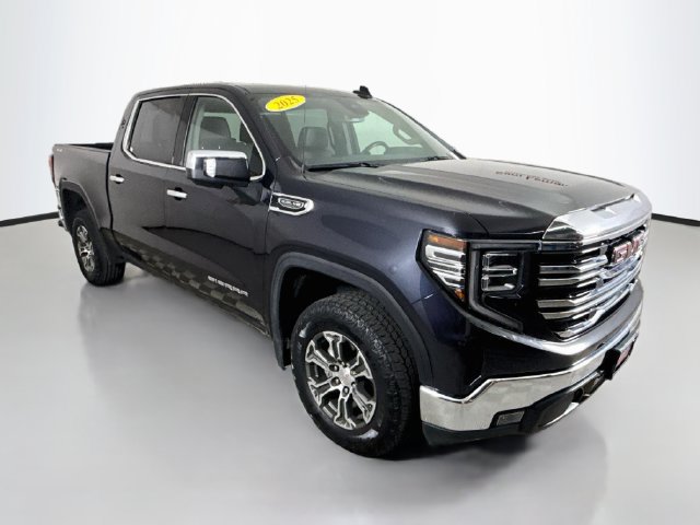 Used 2025 GMC Sierra 1500 SLT AWD/4WD image 1