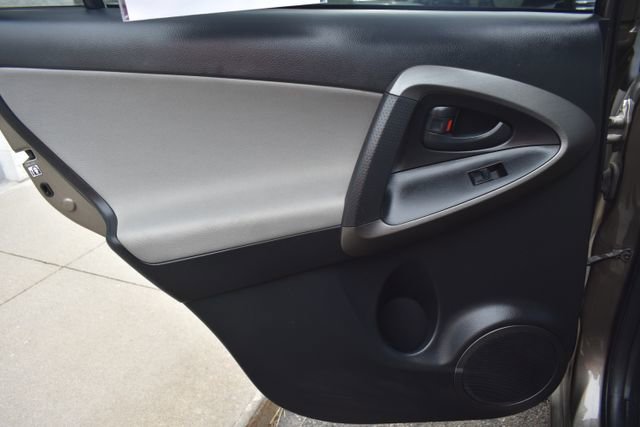 Used 2012 Toyota RAV4 FWD w/ Value Pkg image 27