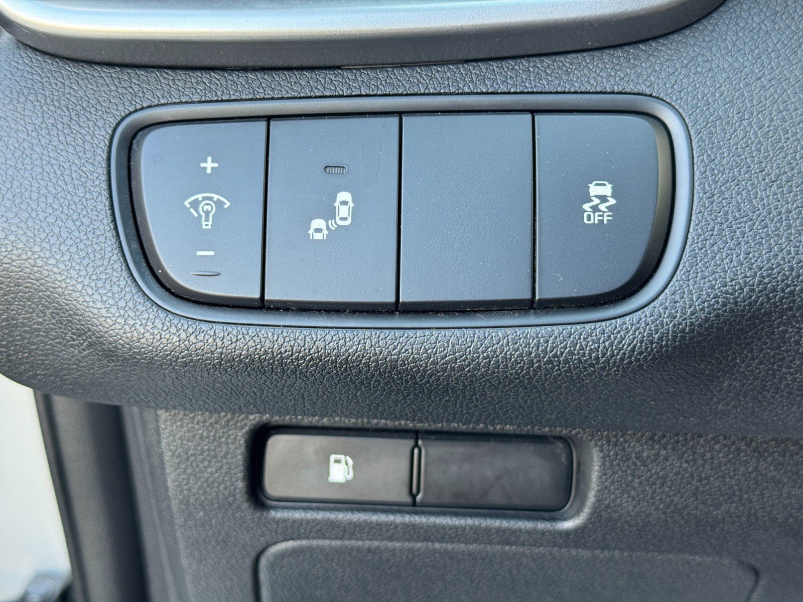 Used 2020 Kia Sorento S image 16