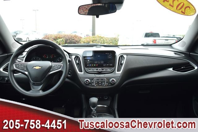 Used 2024 Chevrolet Malibu LT image 3